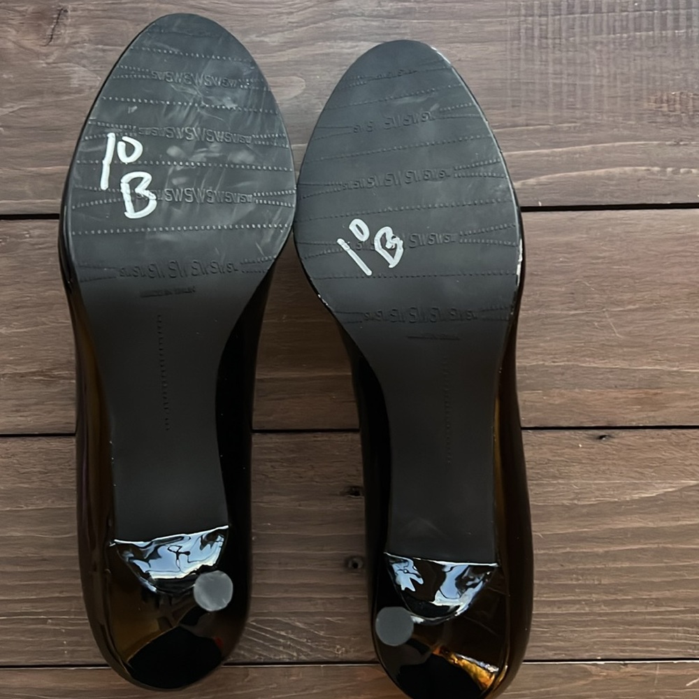 EUC Stuart Weitzman black patent leather pumps sz 7 - Picture 6 of 7
